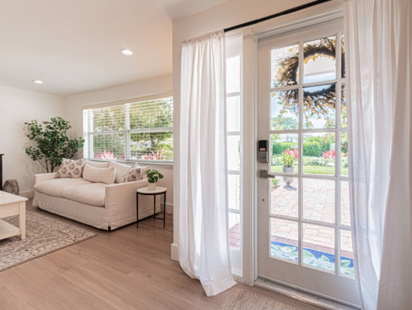 Luxurious Coasal Retreat in Naples - 3-Bedroom, Private Pool